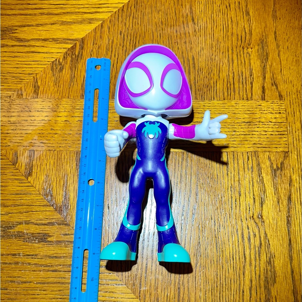 Spider Girl figure